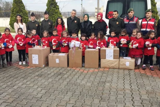 Αδίστακτοι οι Τούρκοι! Έκαναν όργανο προπαγάνδας παιδάκια νηπιαγωγείου